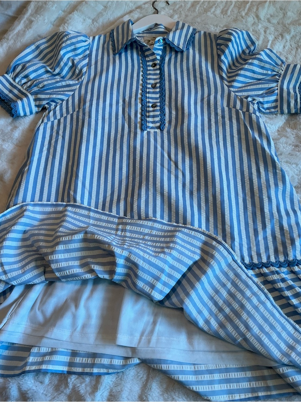 entro Blue and White Striped Puff Sleeve Dress size medium scalloped details - Picture 6 of 9